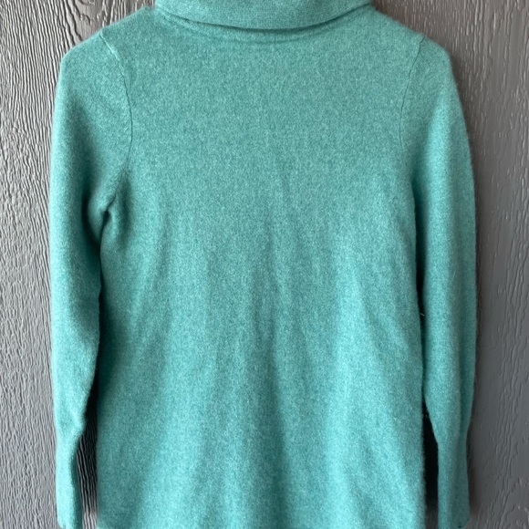 100% Cashmere Talbots Sweater - Picture 1 of 4